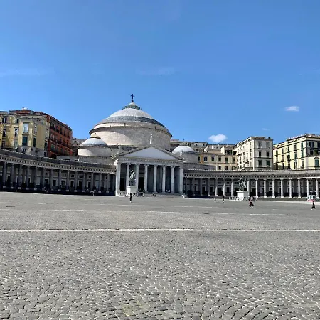 Апартаменты La Casetta Ai Gradoni Di Chiaia *